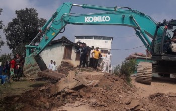 बैतडीका ११ सडकमा स्तरोन्नतीको काम 